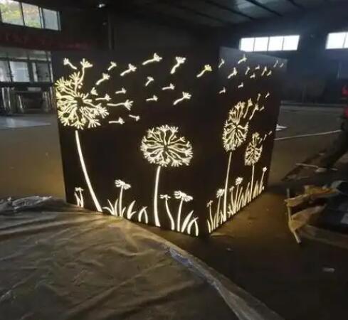 河东耐候钢灯箱